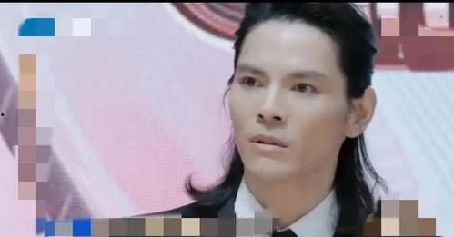 娱乐圈吃瓜爆料恋爱,明星甜蜜互动引粉丝热议